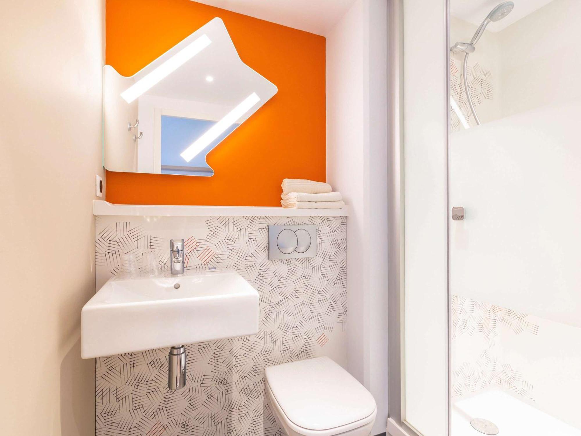 Ibis Budget Rennes Rte Lorient Екстер'єр фото