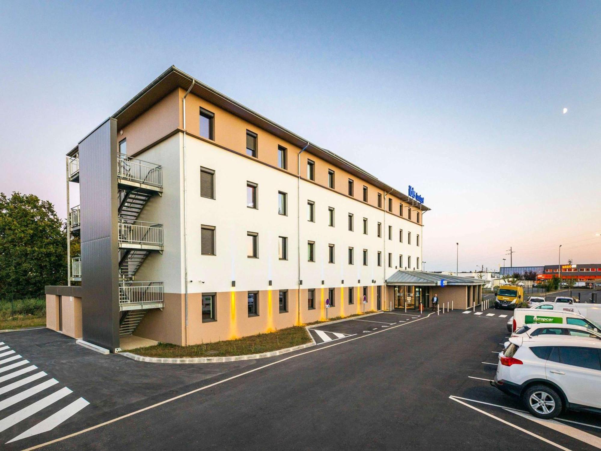 Ibis Budget Rennes Rte Lorient Екстер'єр фото