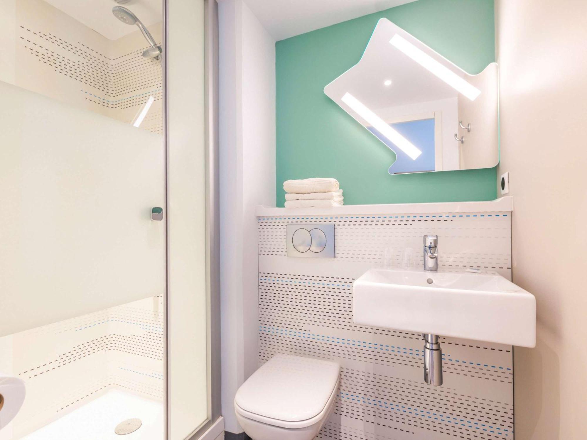 Ibis Budget Rennes Rte Lorient Екстер'єр фото