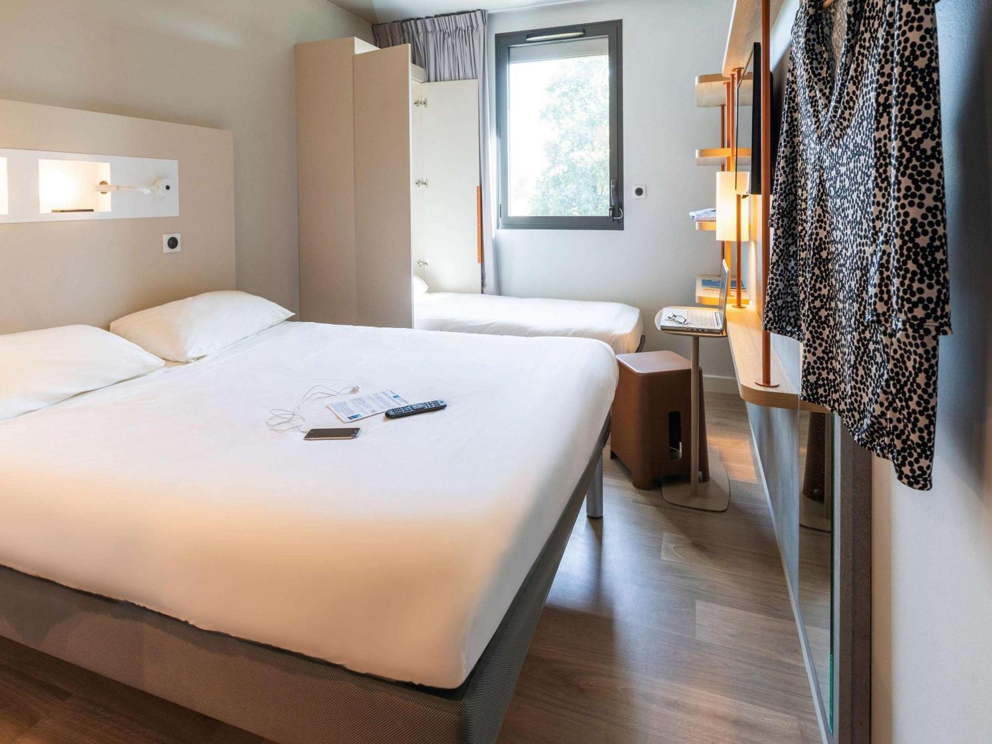 Ibis Budget Rennes Rte Lorient Екстер'єр фото